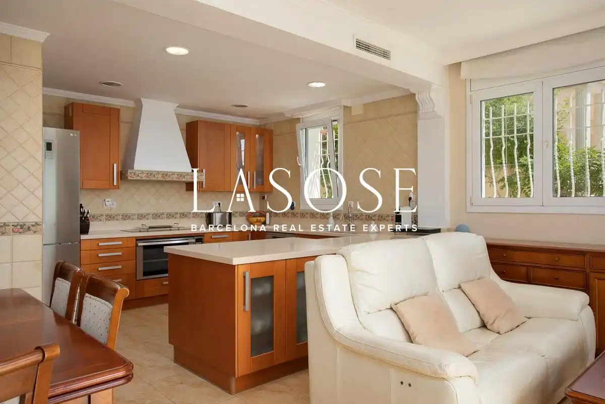 Kitchen of Houses for sale in Arenys de Munt  with Air Conditioner, Private garden and Terrace