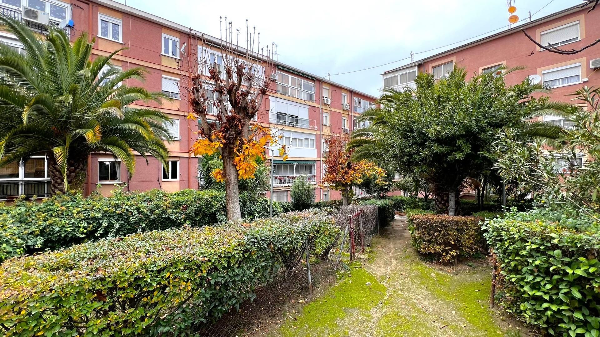 Vista exterior de Pis en venda en  Madrid Capital amb Aire condicionat, Calefacció i Jardí privat