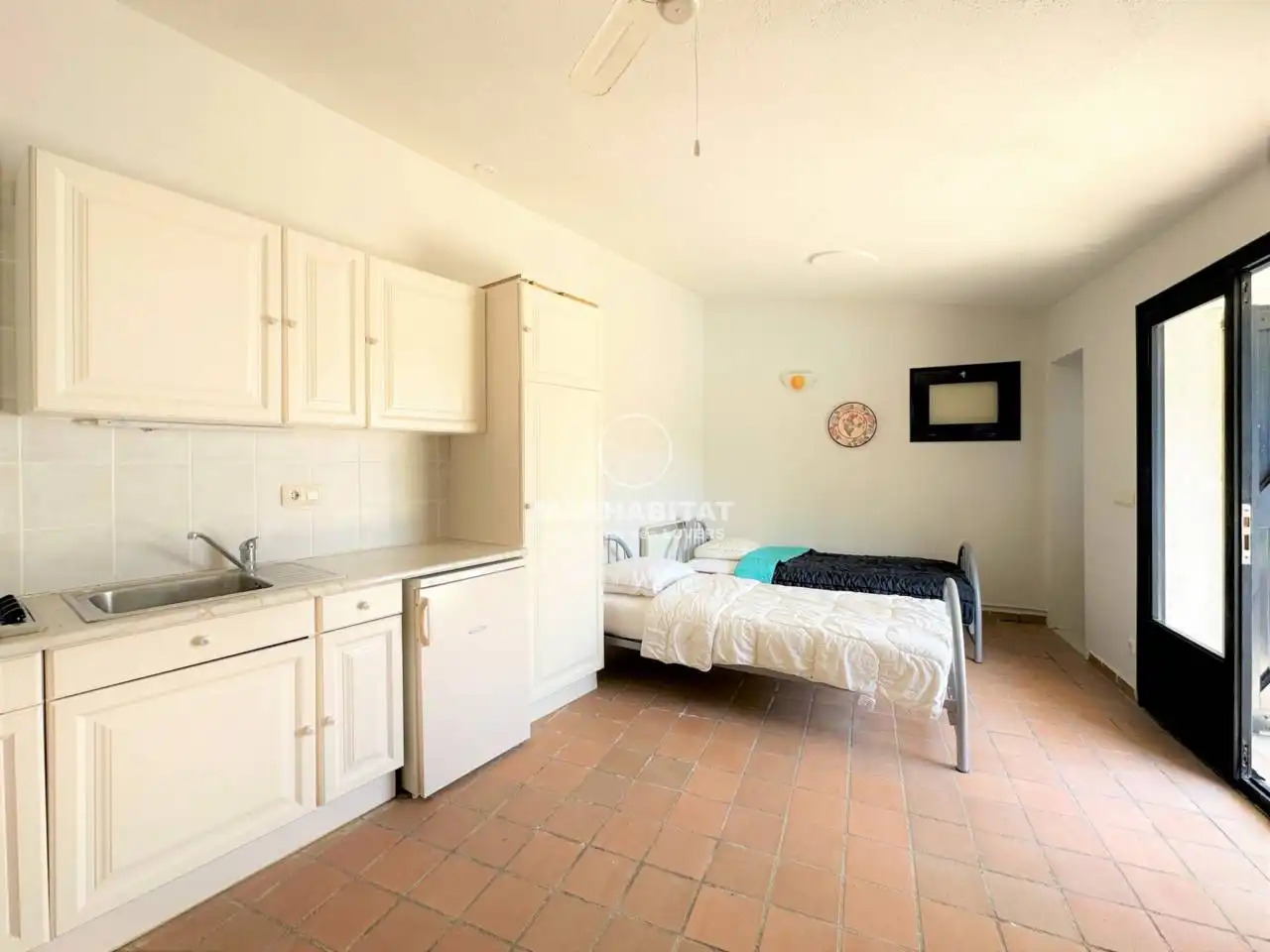 Dormitori de Casa o xalet en venda en L'Escala amb Aire condicionat, Jardí privat i Terrassa