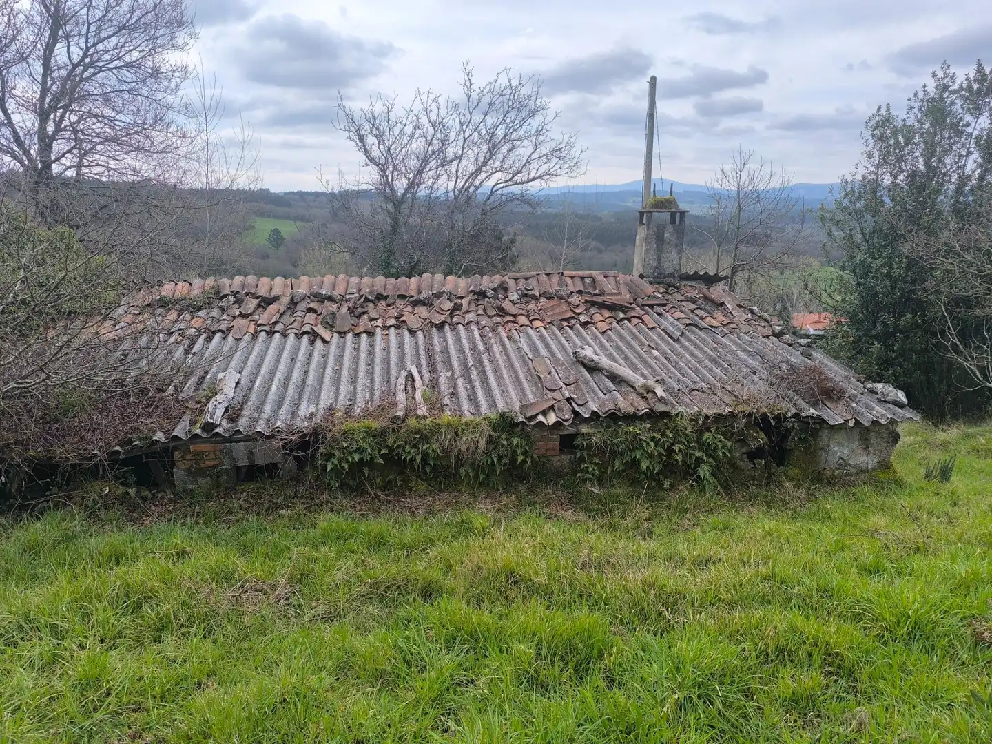 Vista exterior de Casa o xalet en venda en Palas de Rei amb Jardí privat