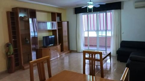 Foto 2 de Piso de alquiler en Altozano - Conde Lumiares, Alicante / Alacant