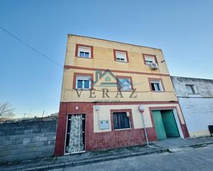 Vista exterior de Casa o xalet en venda en Talavera de la Reina amb Aire condicionat i Terrassa