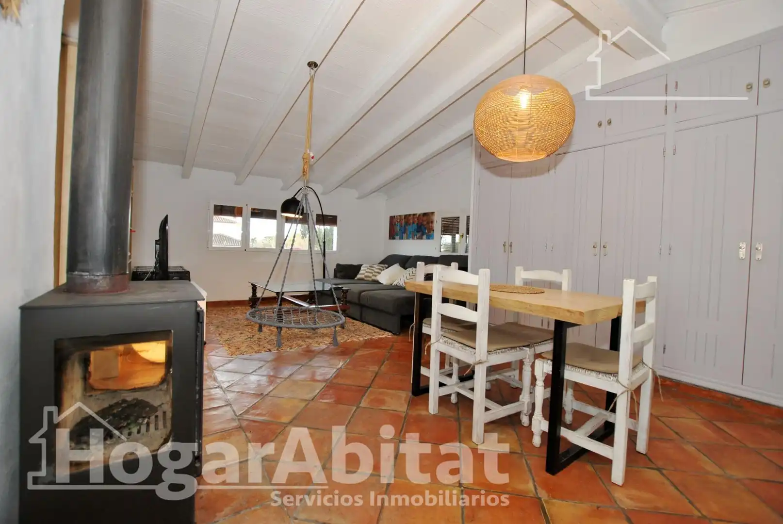 Sala d'estar de Casa o xalet en venda en Oliva amb Aire condicionat, Jardí privat i Terrassa