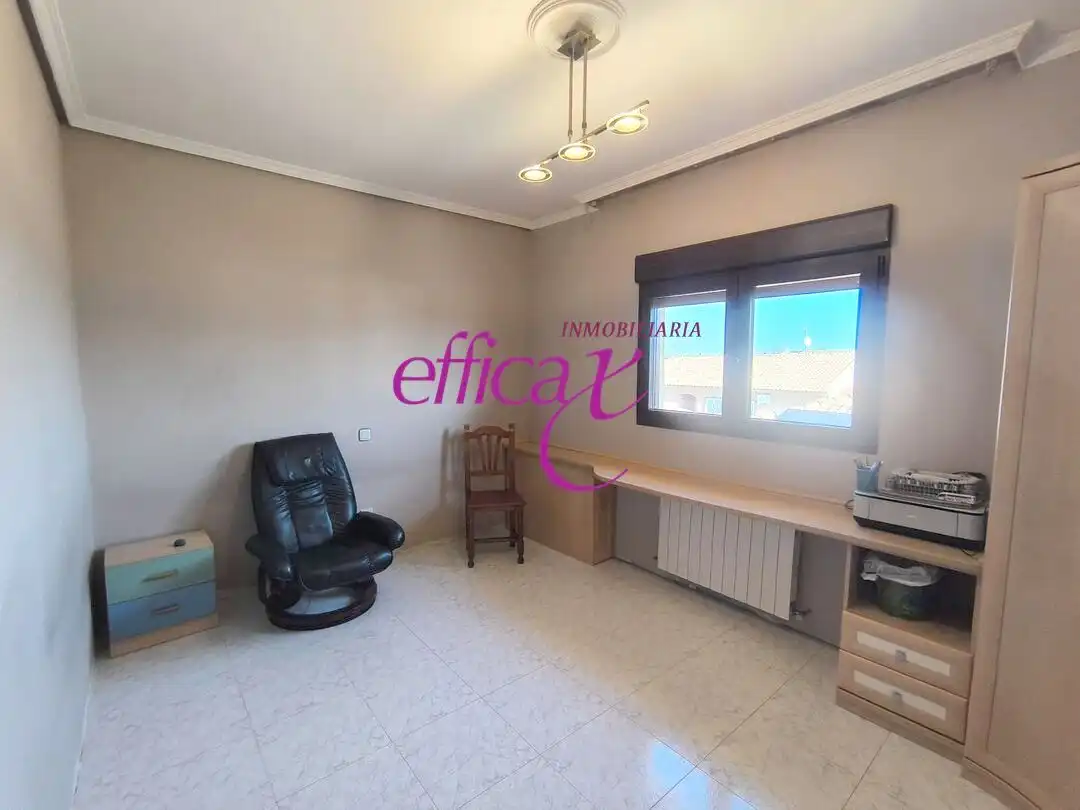Houses for sale in Burujón  with Heating