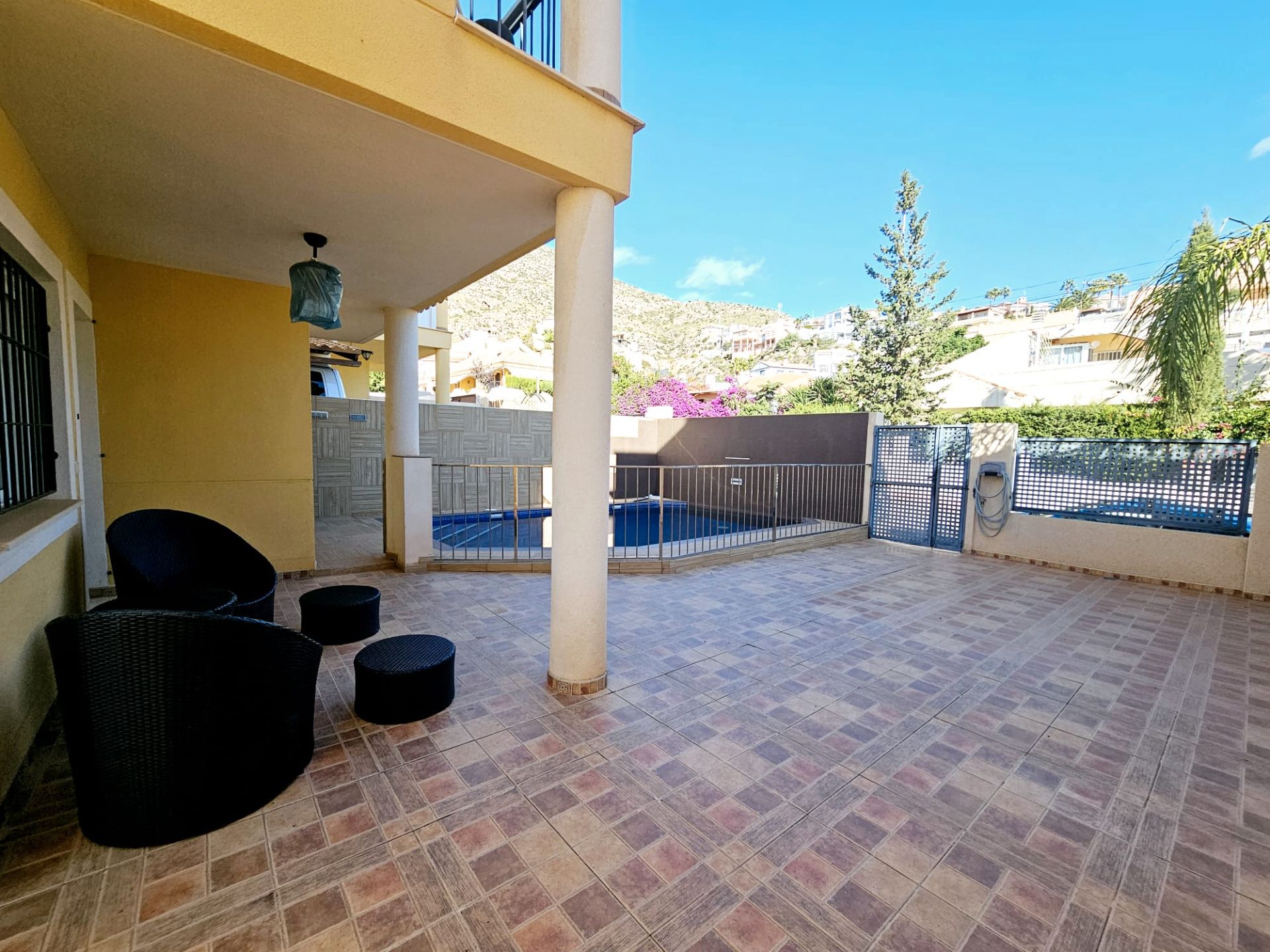 Terrassa de Casa o xalet en venda en Mazarrón amb Aire condicionat, Piscina i Moblat