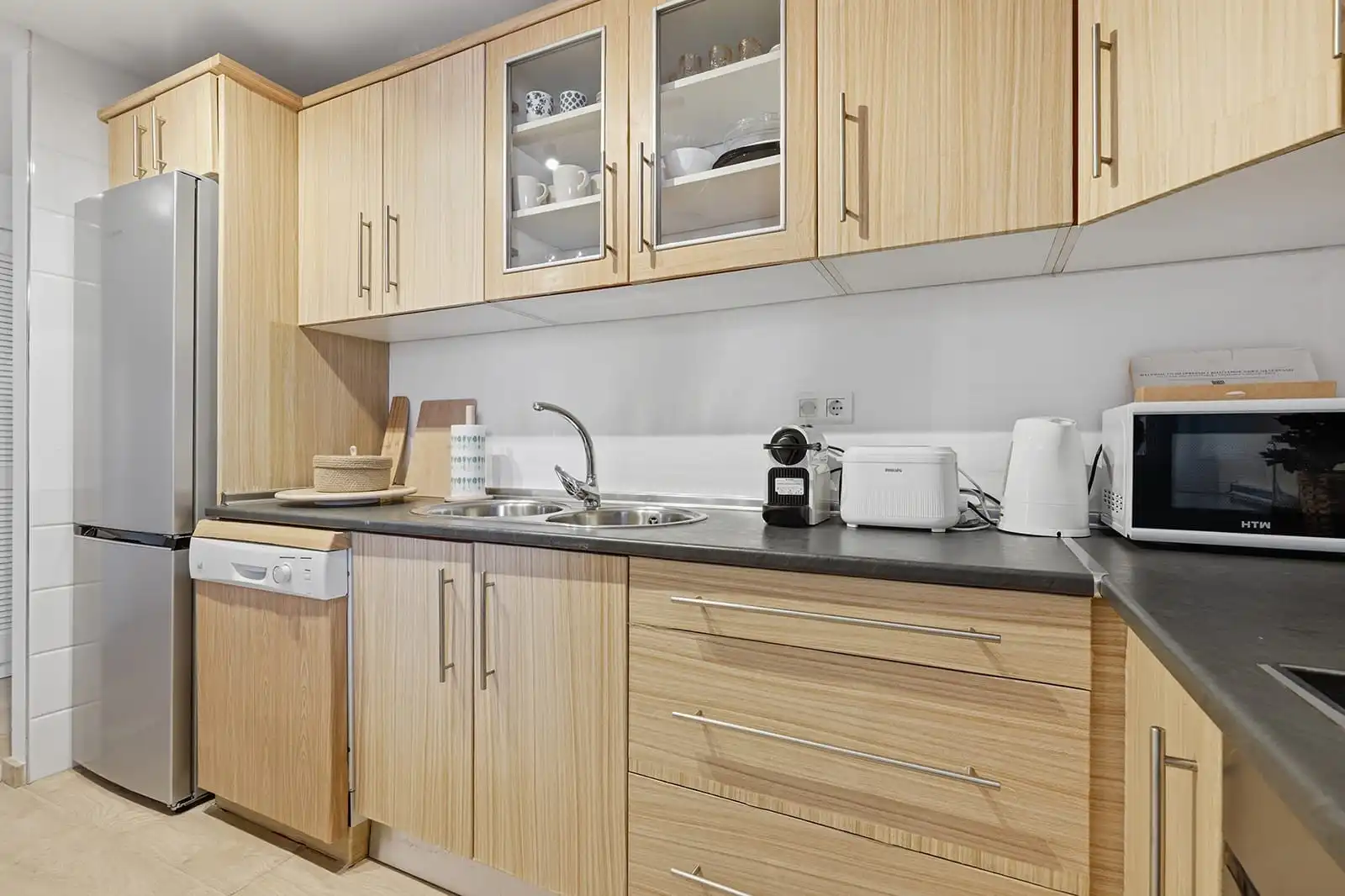 Cocina de Apartamento de alquiler en Estepona con Terraza y Amueblado