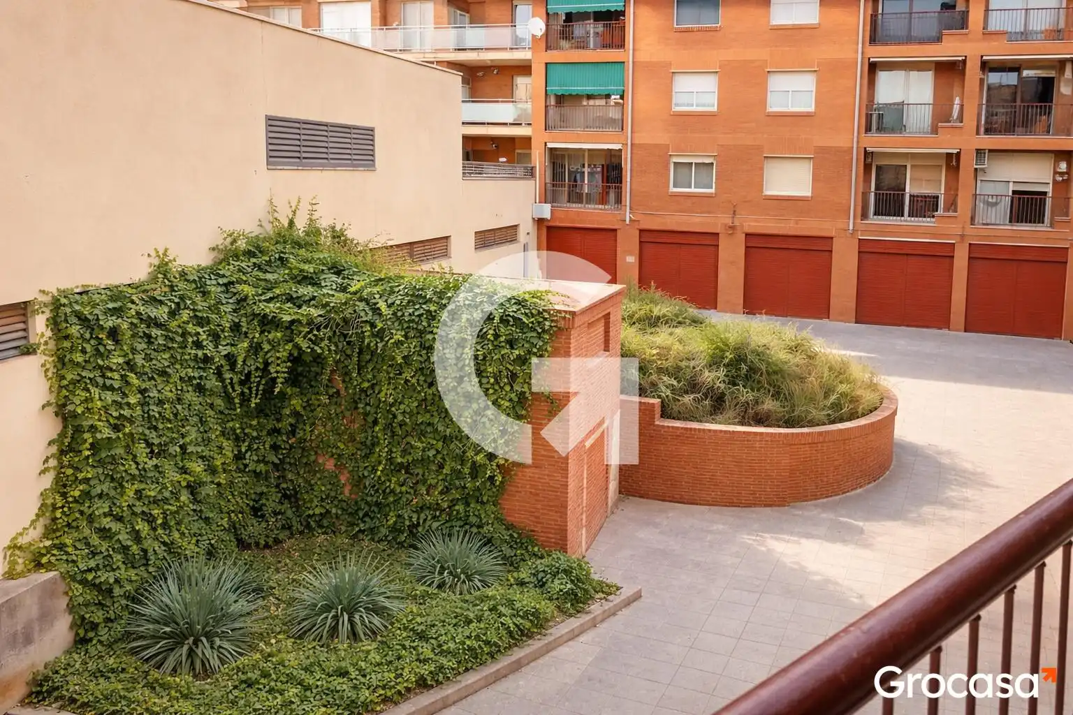 Vista exterior de Pis en venda en Cubelles amb Calefacció, Moblat i Forn