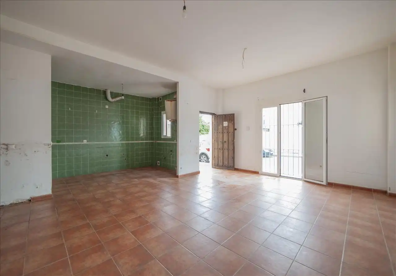 Ground floor for sale in Burguillos