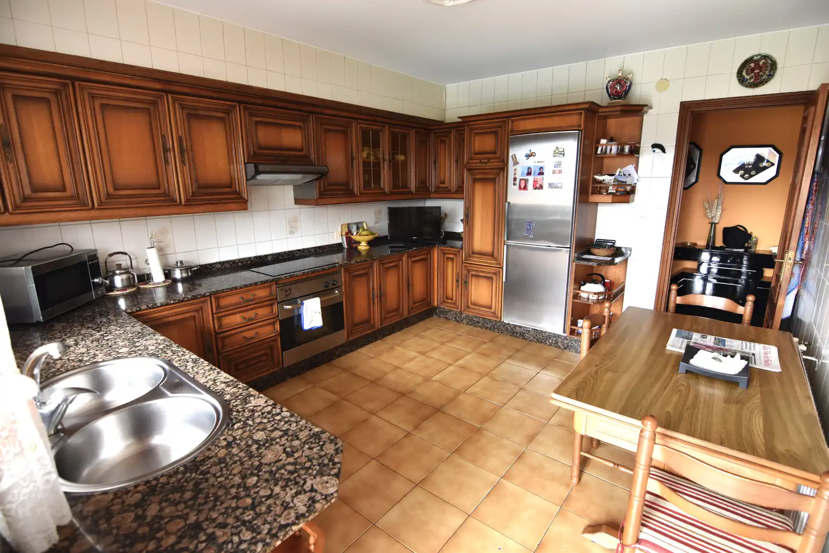 Cocina de Casa o chalet en venta en Oleiros con Calefacción, Jardín privado y Parquet