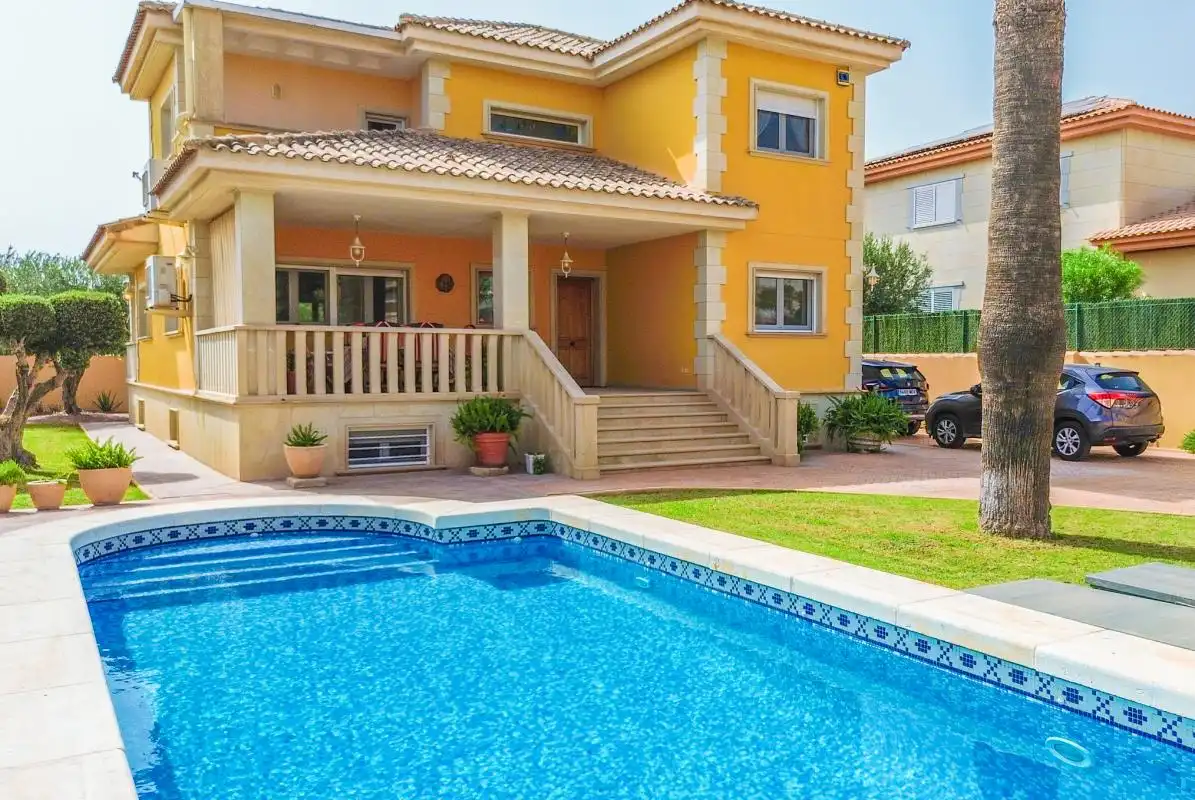 Houses for sale in Carrer Serra de la Grana, Villamontes - Boqueres