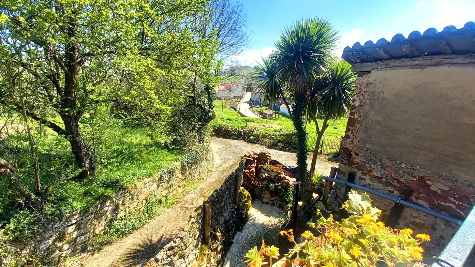 Vista exterior de Casa o chalet en venta en Sariego con Jardín privado, Terraza y Trastero