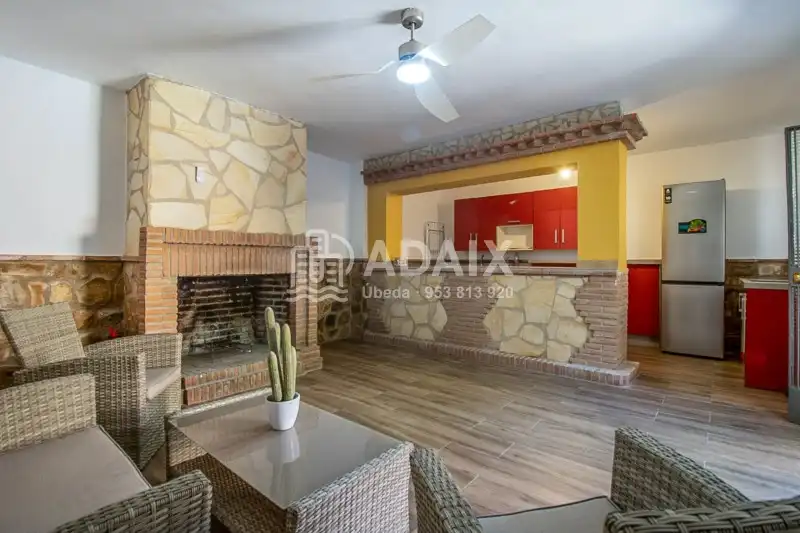 Country homes for sale in Úbeda