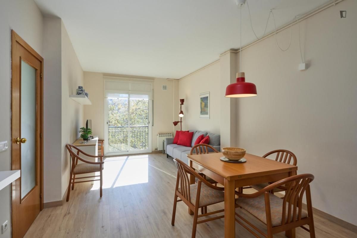 Dormitori de Apartament de lloguer en  Barcelona Capital amb Calefacció, Moblat i Forn