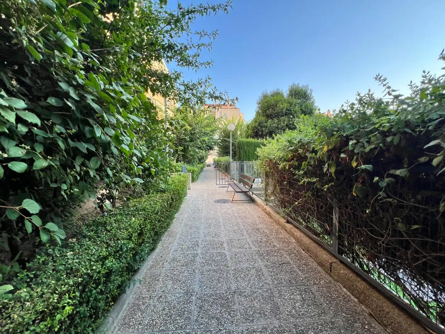 Exterior view of Flat for rent in Granada  with Heating, Terrace and Furnished