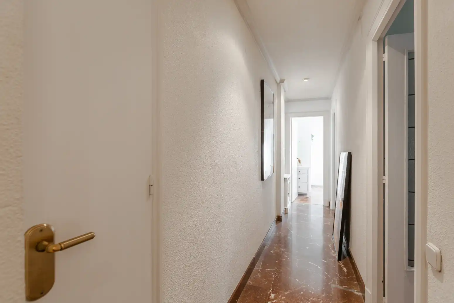 Piso en venta en  Pamplona / Iruña con Calefacción y Parquet