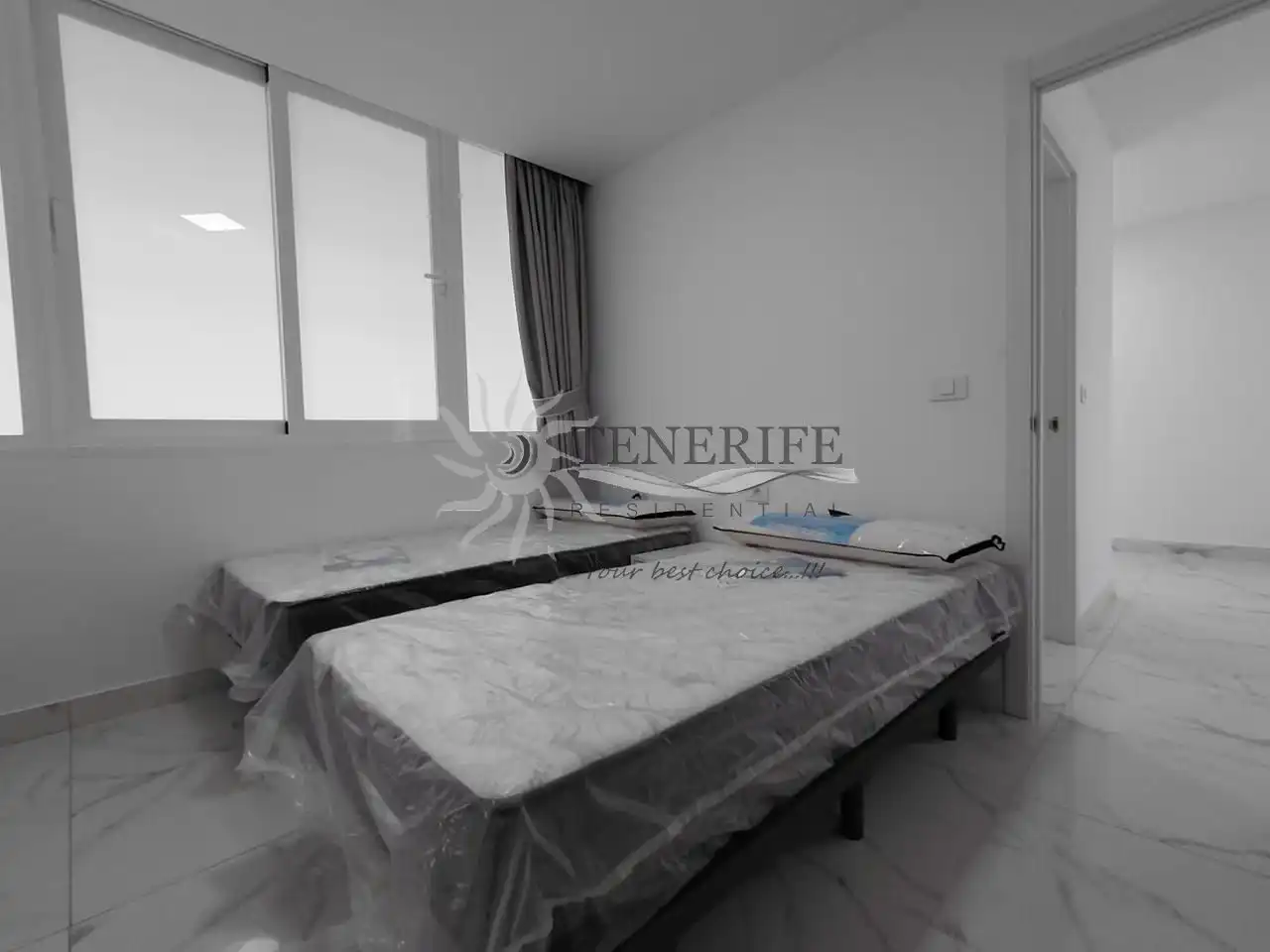 Habitación de Planta baja en venta en Arona con Aire acondicionado, Terraza y Amueblado