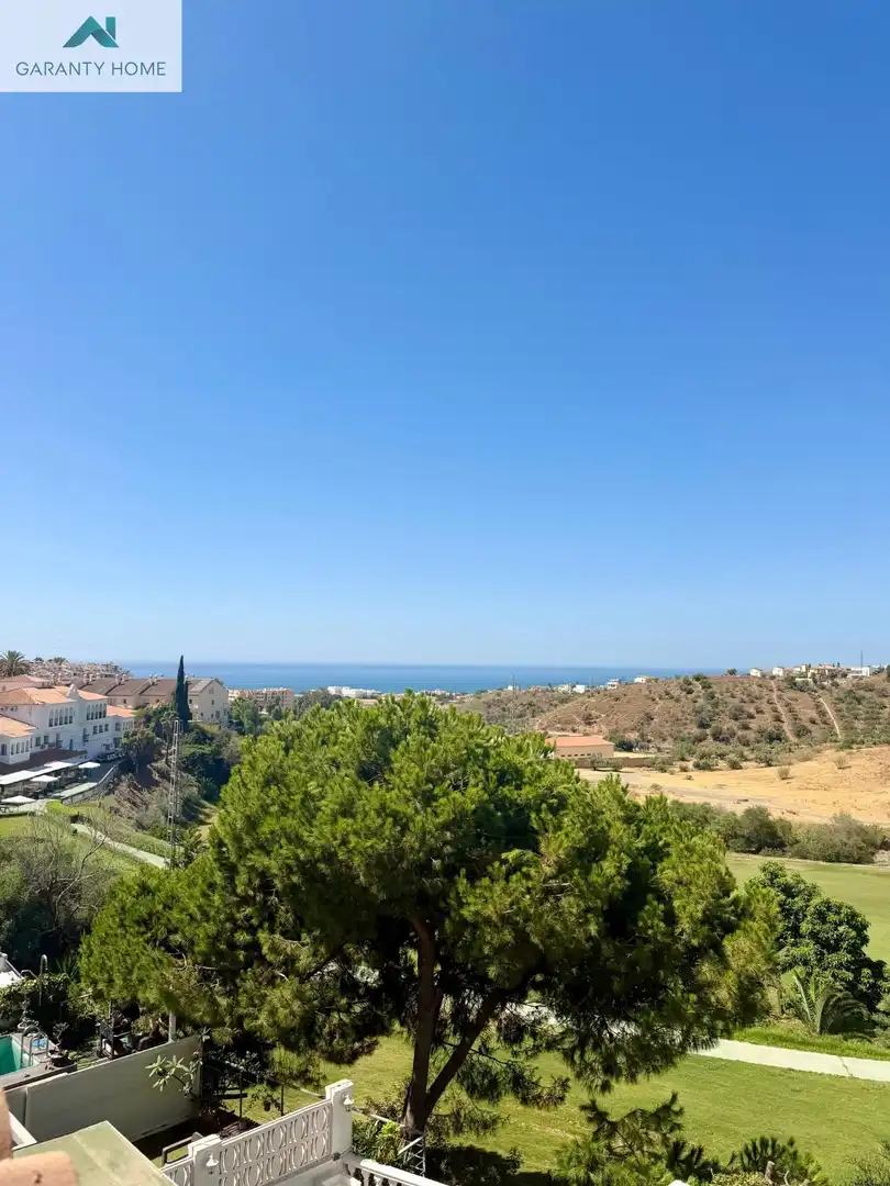 Vista exterior de Casa adosada de lloguer en Rincón de la Victoria amb Aire condicionat, Jardí privat i Terrassa