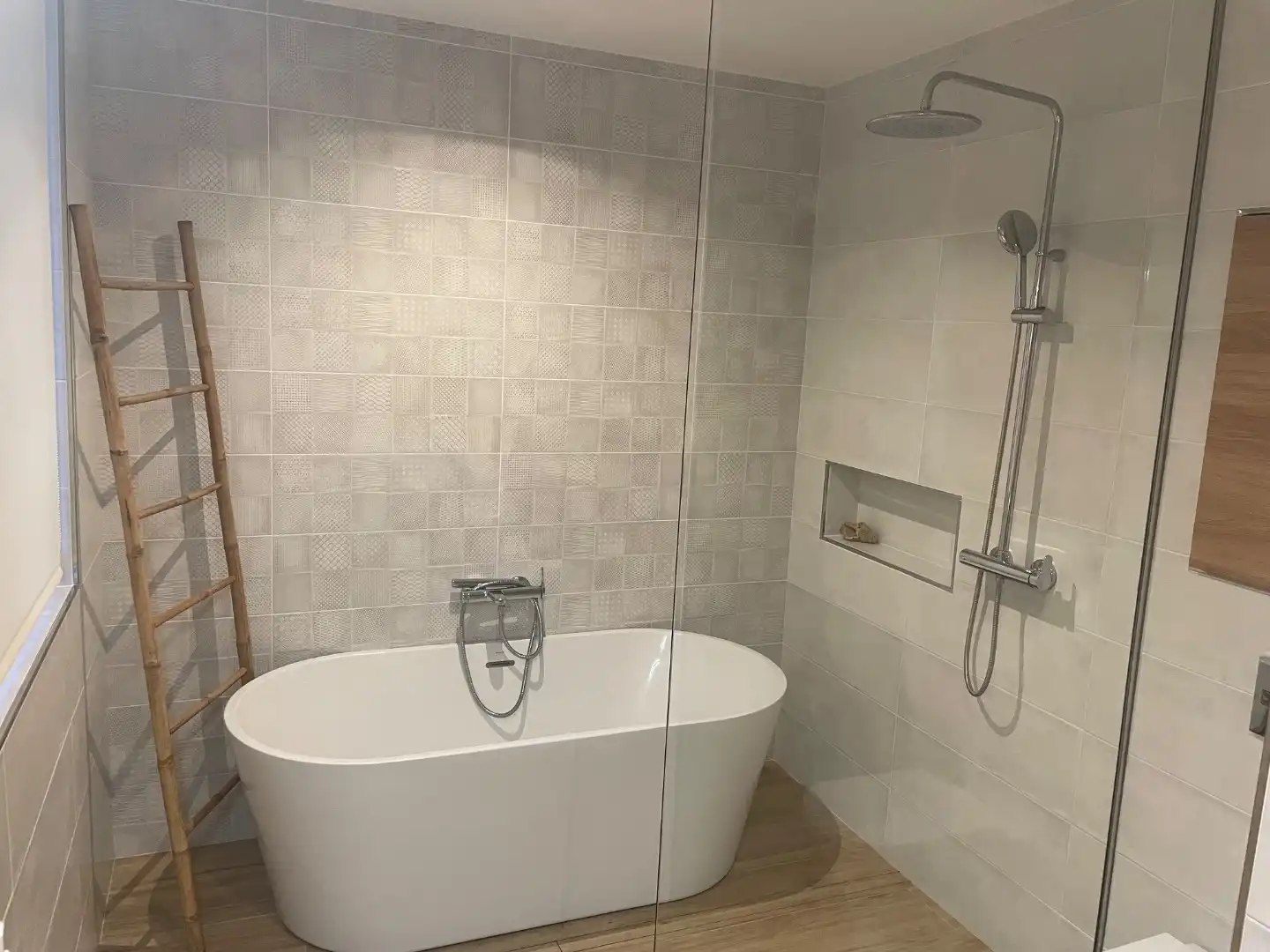 Bathroom of Houses for sale in Abegondo, A Coruña