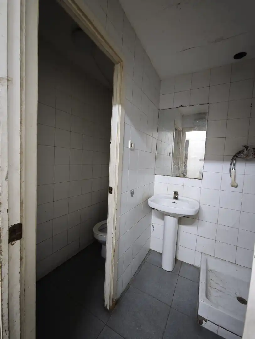 Bathroom of Commercial properties for rent in Barcelona