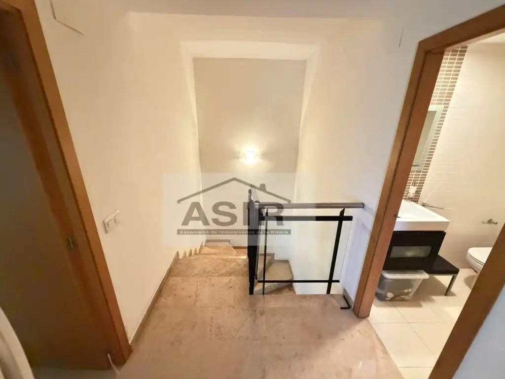 Flat for sale in Alzira  with Air Conditioner, Terrace and Swimming Pool