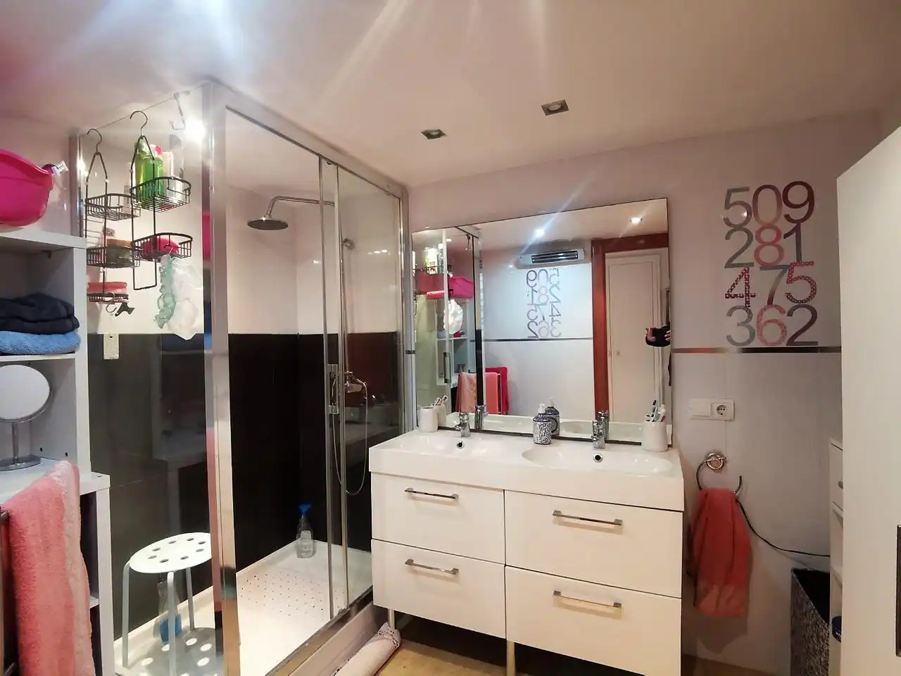 Bany de Pis en venda en Alicante / Alacant amb Aire condicionat, Terrassa i Piscina comunitària