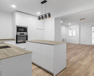 Kitchen of Flat for sale in  Madrid Capital  with Air Conditioner and Heating