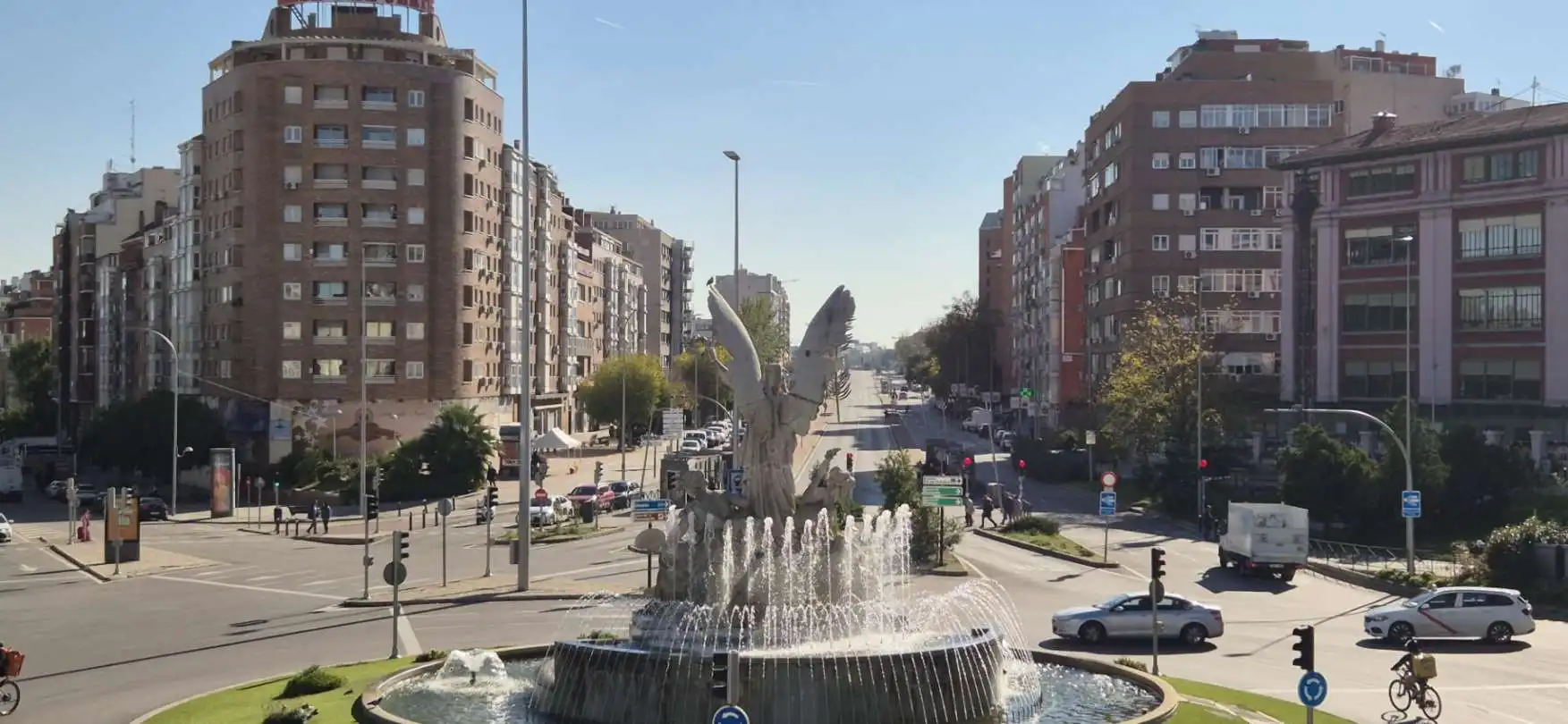 Vista exterior de Àtic en venda en Madrid amb Aire condicionat, Calefacció i Terrassa