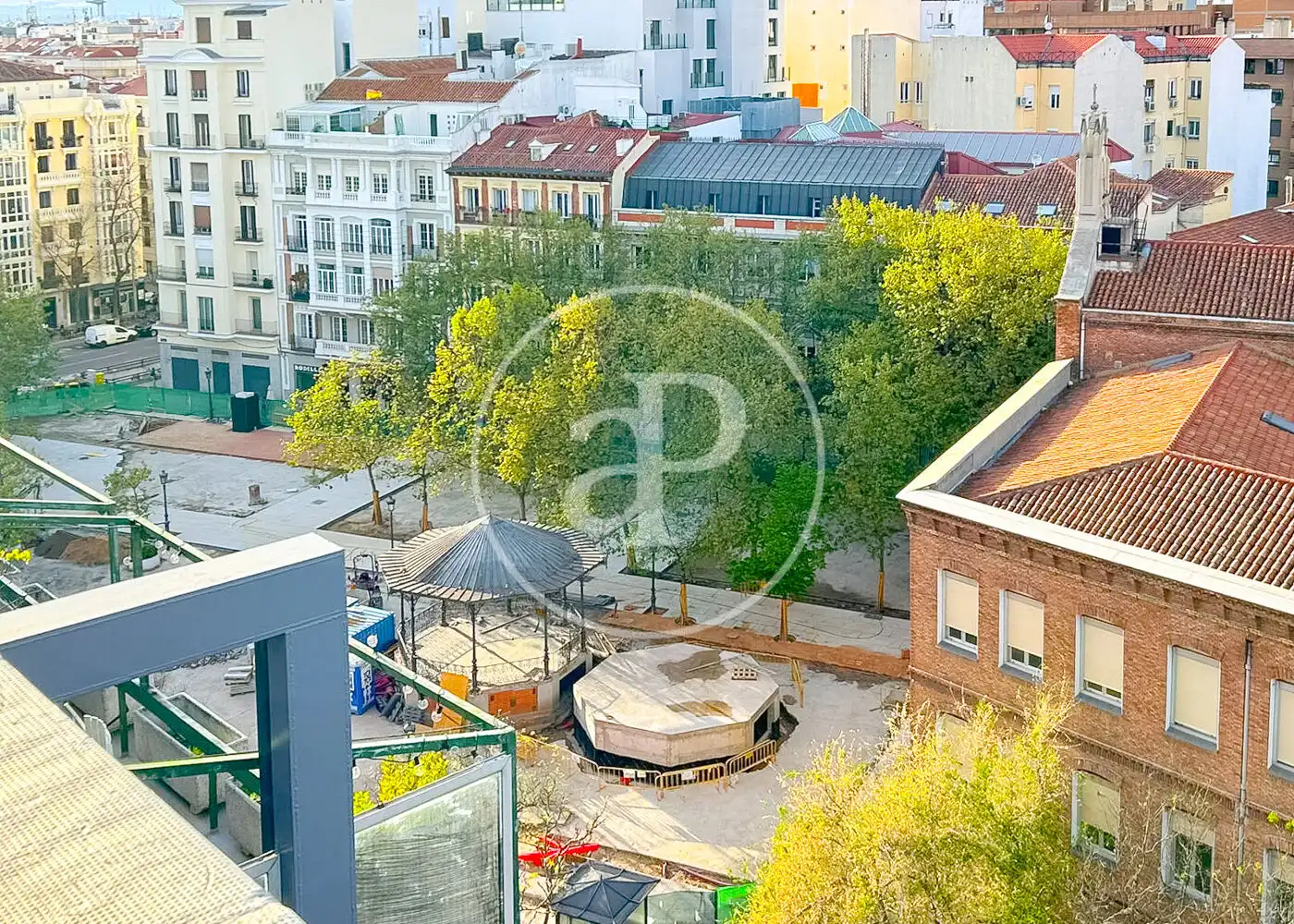 Vista exterior de Ático en venta en Madrid con Aire acondicionado, Calefacción y Terraza