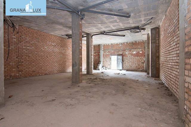 Local comercial en Alquiler en San Antón