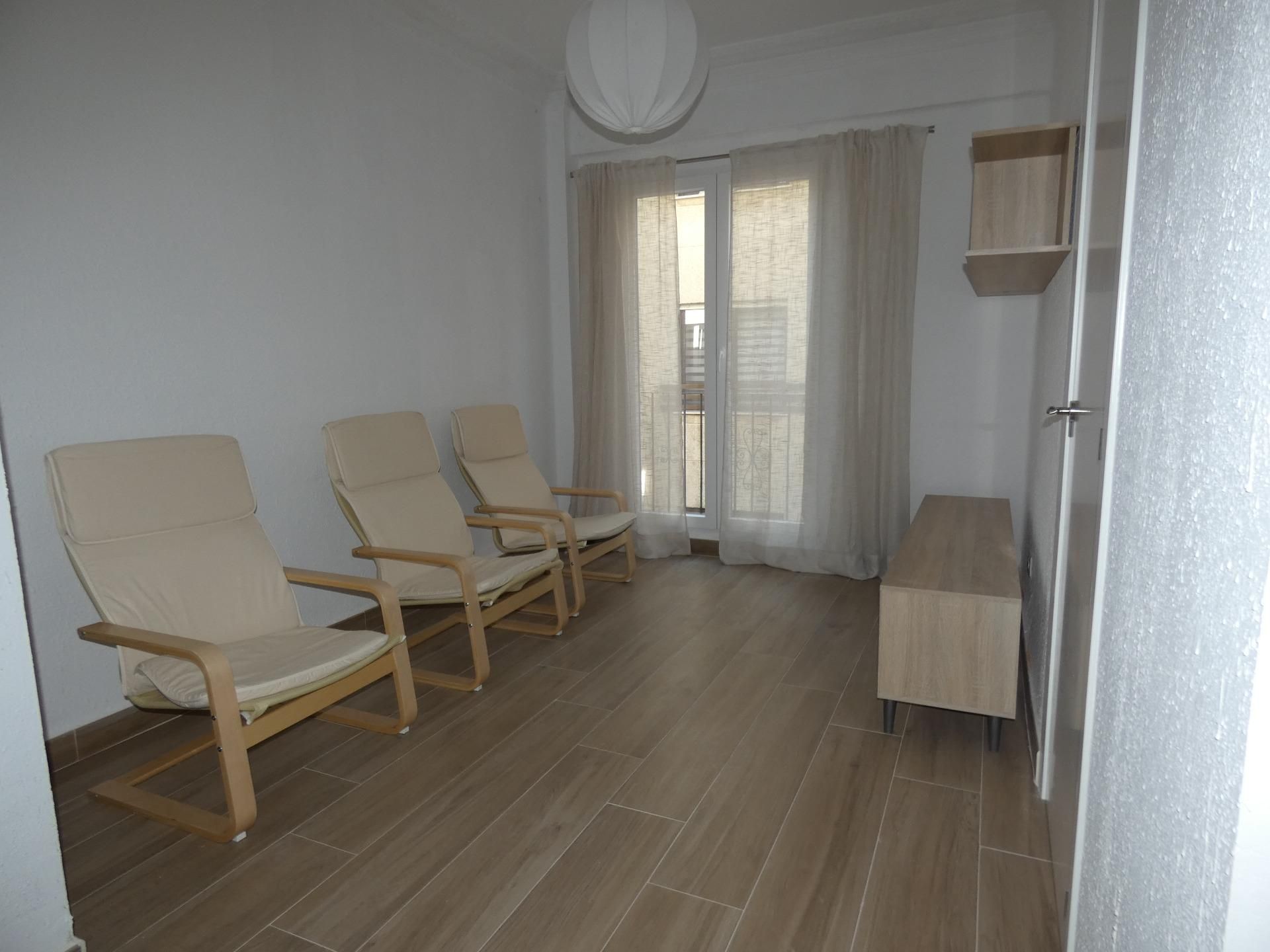 Wohnung zur Miete in En Corts - Doctor Waksman , Quatre Carreres