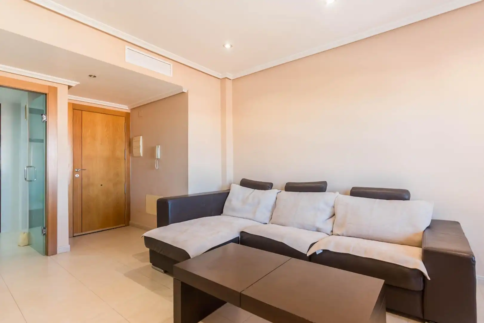 Living room of Flat for rent in Murcia  with Air Conditioner, Furnished and Balcony