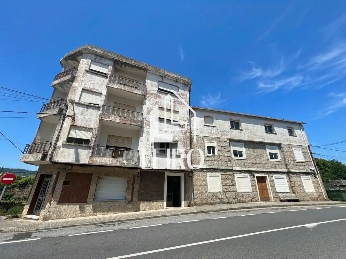 Vista exterior de Edificio en venta en Catoira