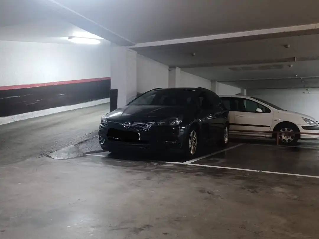 Parking de Garaje en venta en Oviedo 