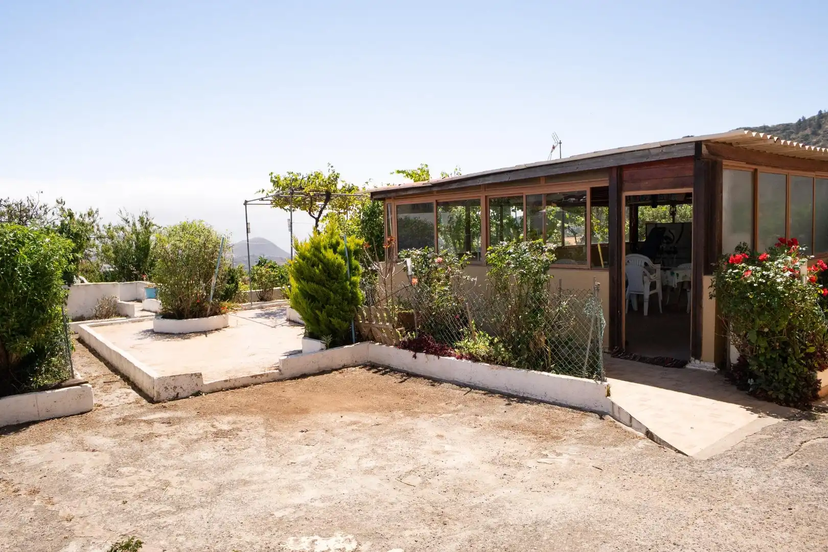 Einfamilien-Reihenhaus zum Verkauf in Valsequillo de Gran Canaria mit Klimaanlage, Heizung und Privatgarten