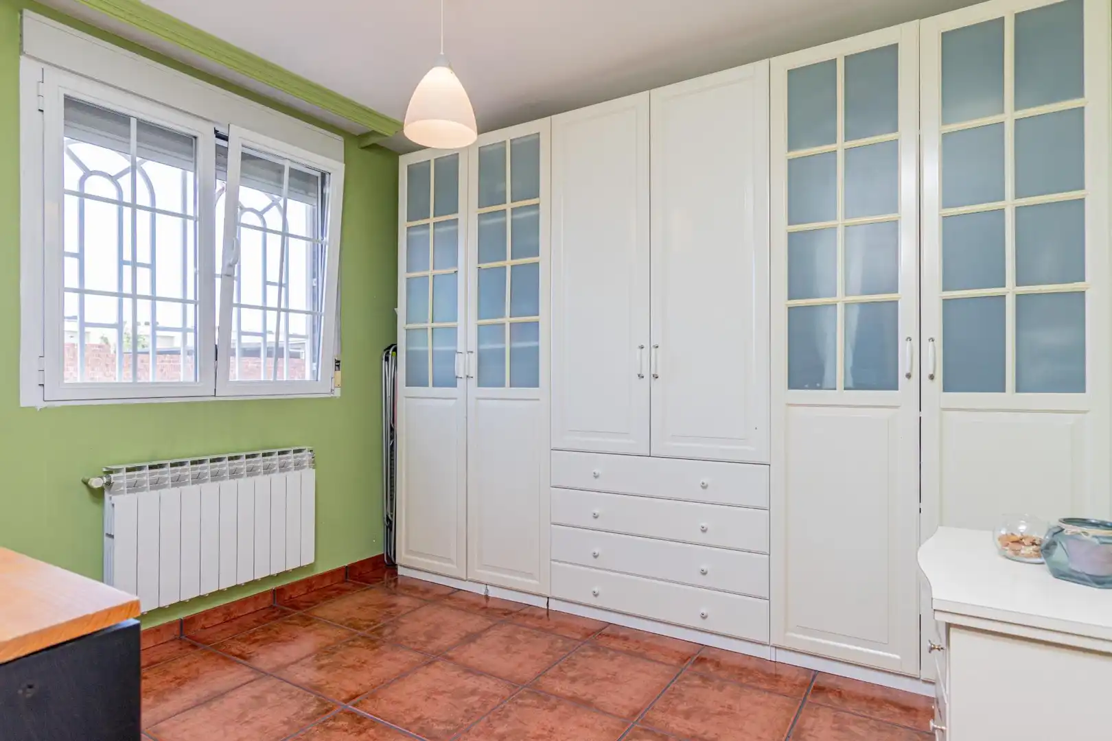 Habitación de Casa o chalet en venta en Madrid con Aire acondicionado, Calefacción y Jardín privado