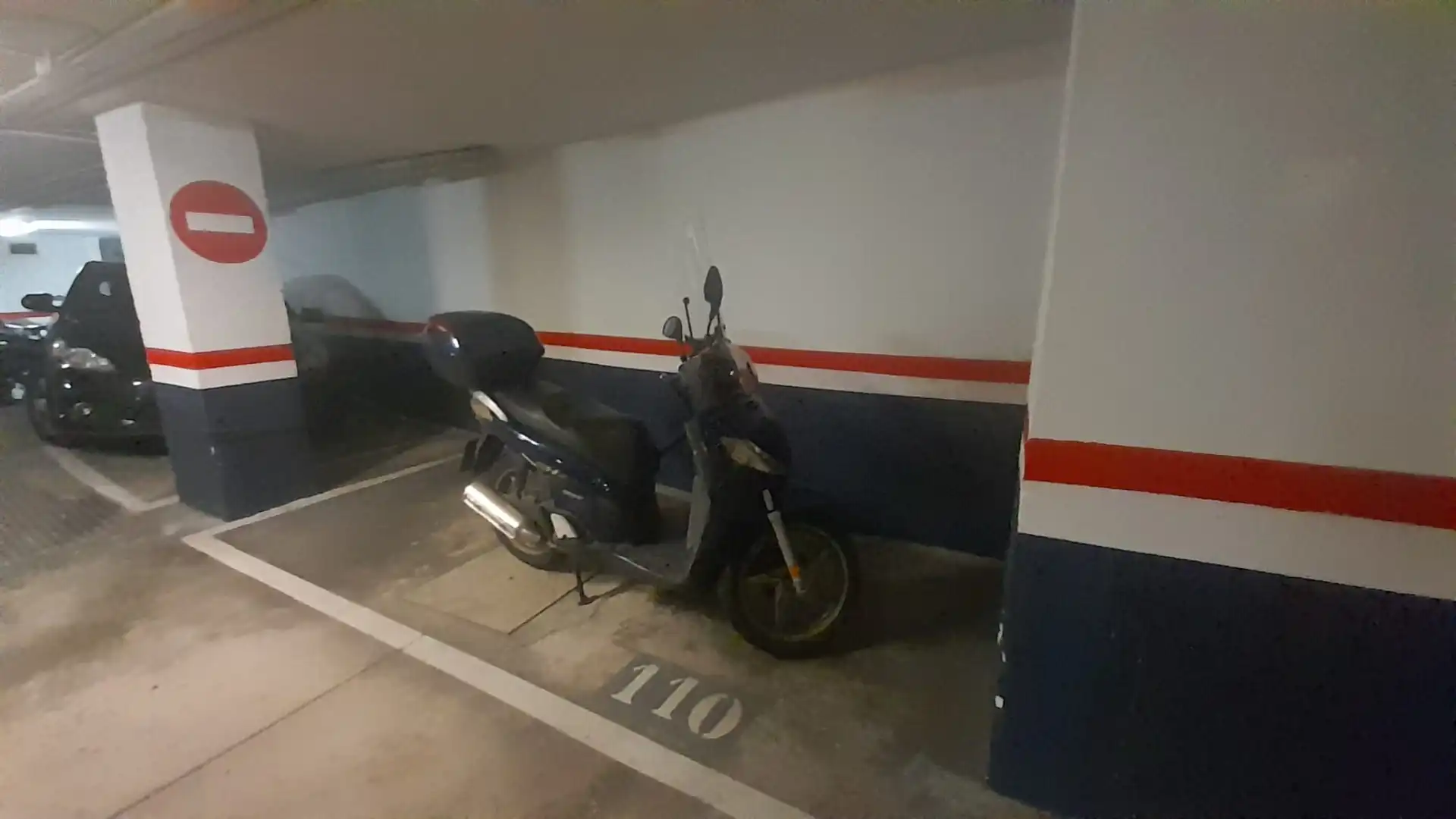 Einzelparkplatz zum Verkauf in Carrer de Felip II 80, imagen 3