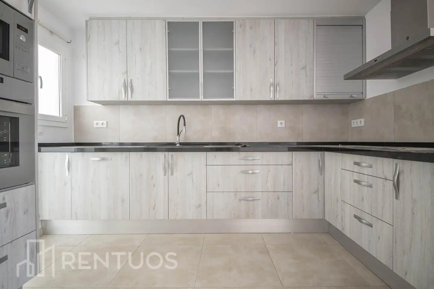 Küche von Wohnung zur Miete in Sabadell mit Klimaanlage, Parkett und Terrasse