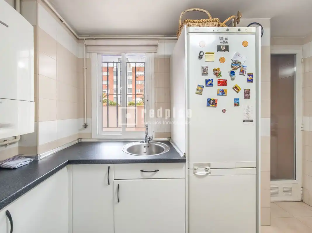 Kitchen of Flat for sale in Madrid  with Heating, Private garden and Parquet flooring