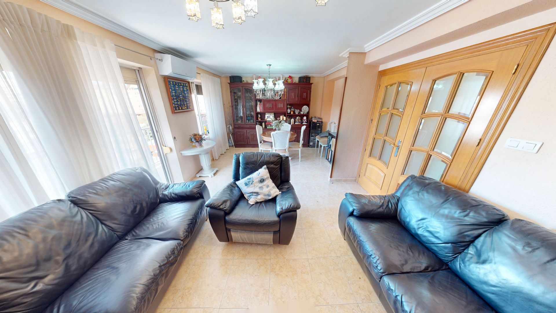 Sala de estar de Piso en venta en Alicante / Alacant con Aire acondicionado, Terraza y Amueblado