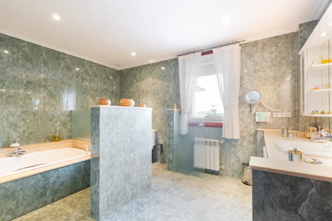 Bathroom of Houses for sale in Bergondo  with Heating, Private garden and Terrace