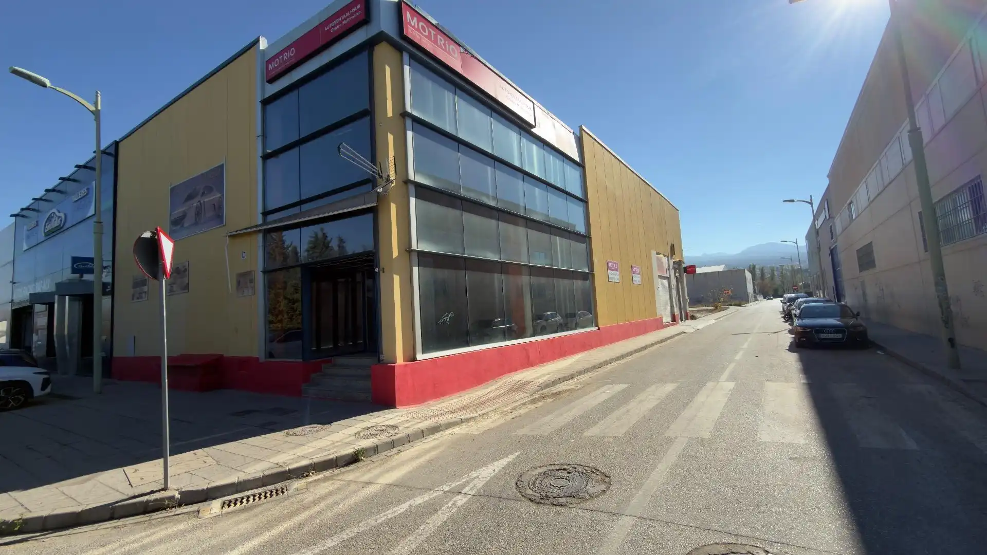 Nave industrial en venta en La Zubia Ciudad