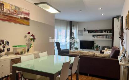Living room of Flat for sale in Vic  with Air Conditioner, Heating and Parquet flooring