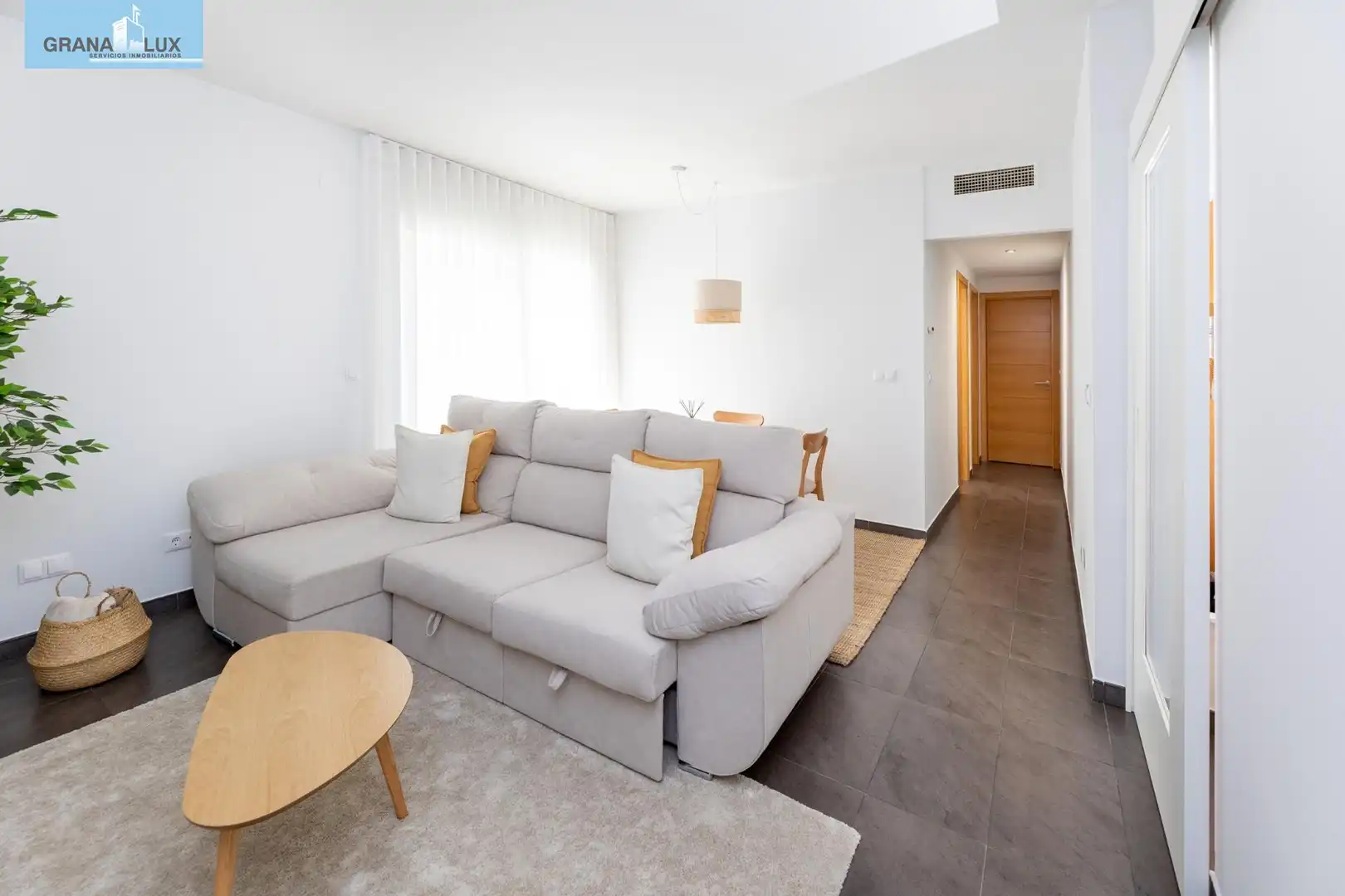 Sala de estar de Piso en venta en Alhendín con Aire acondicionado, Terraza y Piscina comunitaria