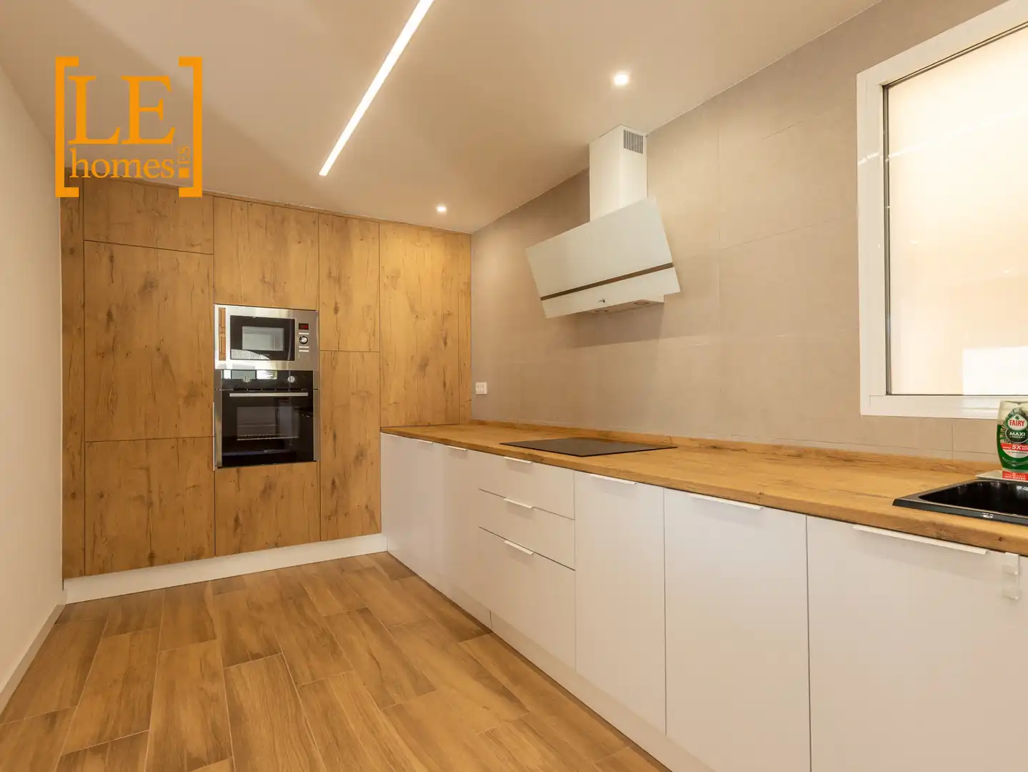 Cocina de Casa o chalet en venta en Torrevieja con Aire acondicionado, Calefacción y Jardín privado