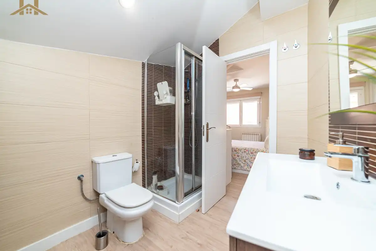 Badezimmer von Maisonette zum Verkauf in Villamantilla mit Heizung und Abstellraum