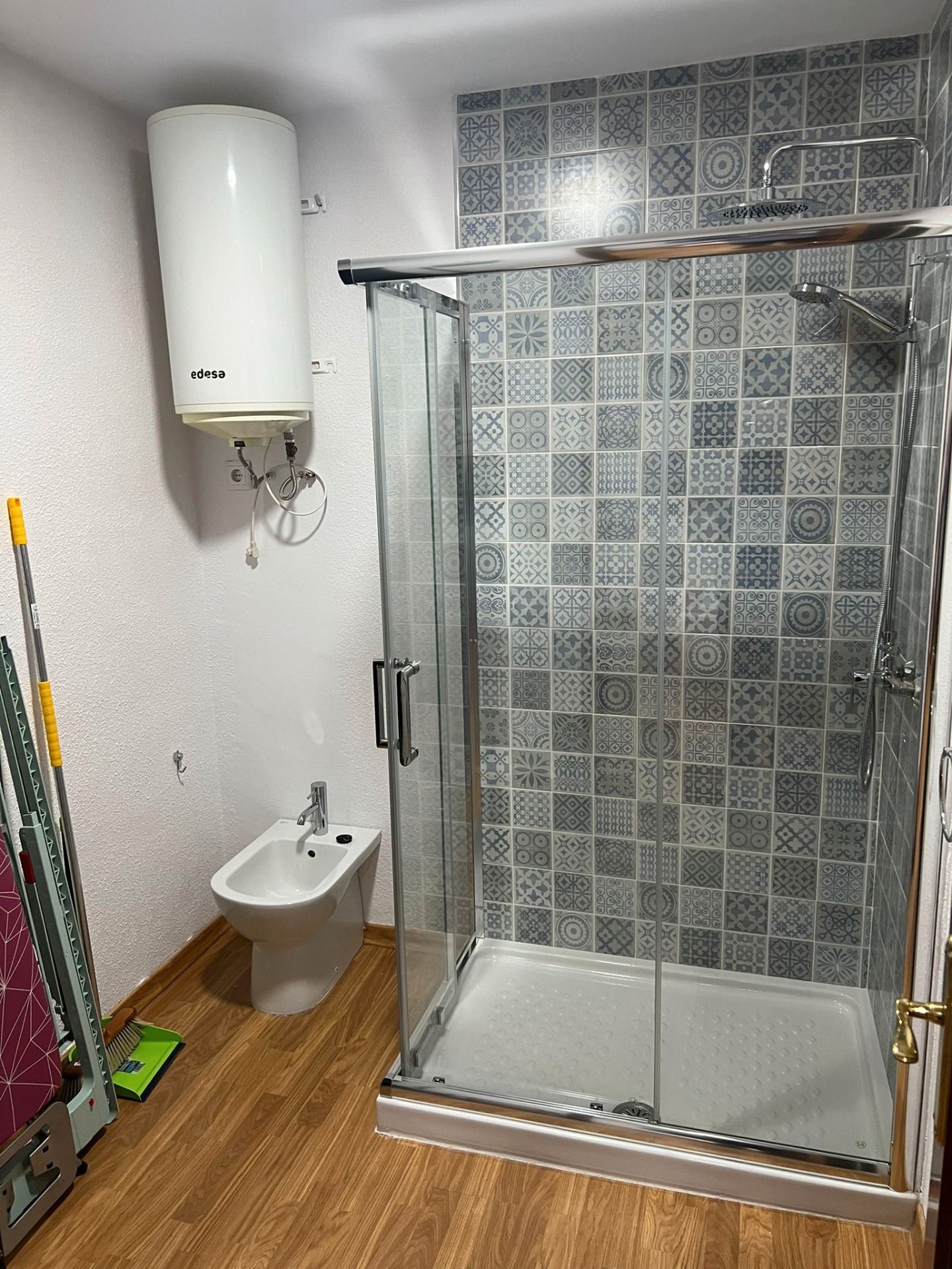 Bathroom of Flat for sale in Algeciras