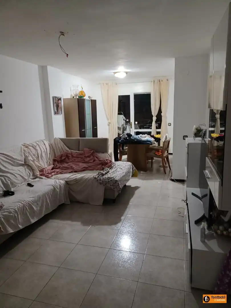 Piso con terraza en venta en Passeig de Prim, imagen 2