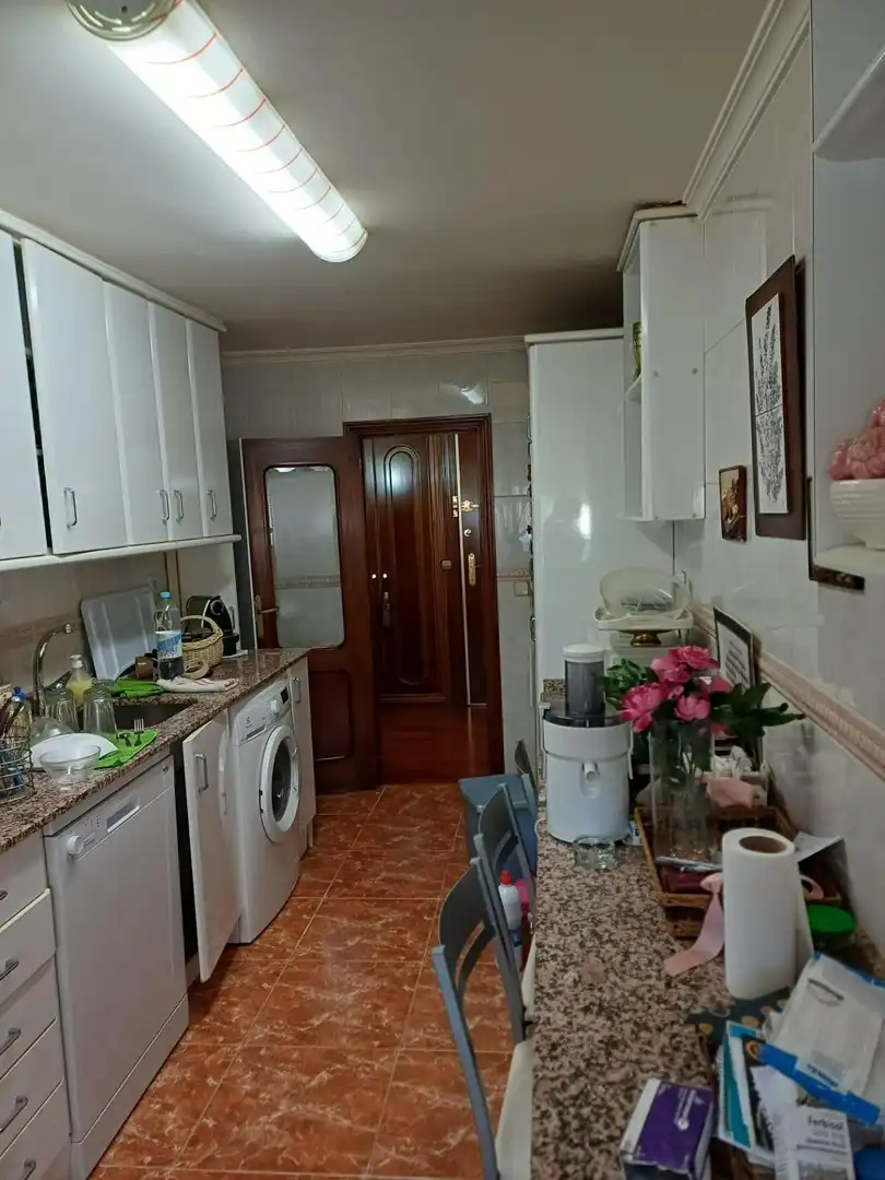 Cocina de Piso en venta en Madrid con Calefacción