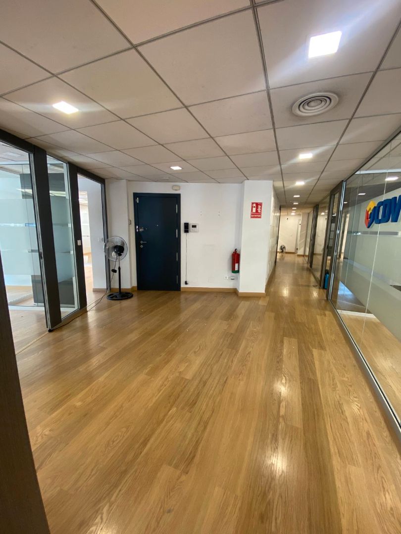 Office to rent in Alicante / Alacant  with Air Conditioner, Heating and Alarm