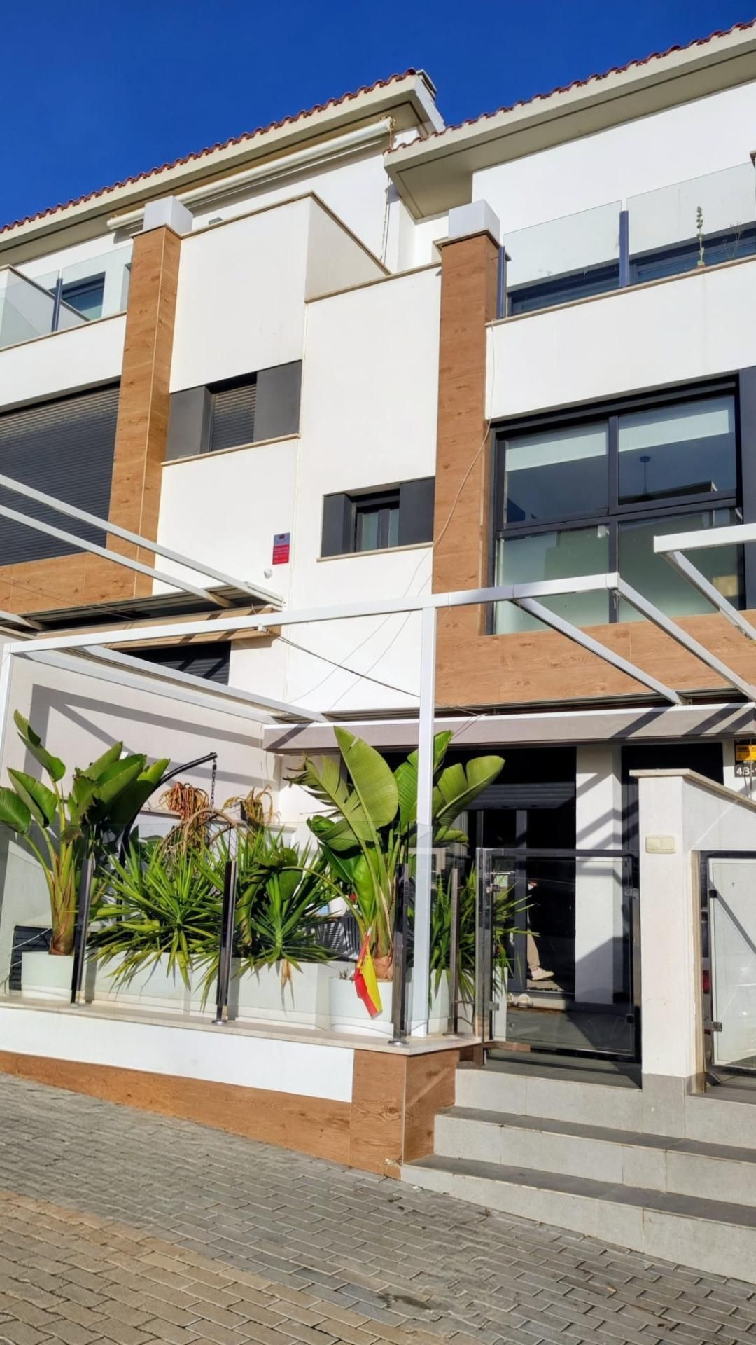 Exterior view of Single-family semi-detached for sale in Guardamar del Segura  with Community pool